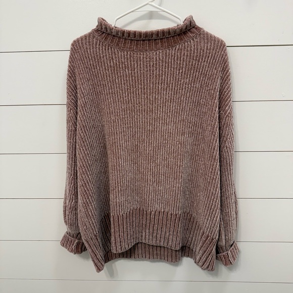 Cynthia Rowley Ribbed Turtleneck Sweater - Picture 1 of 3